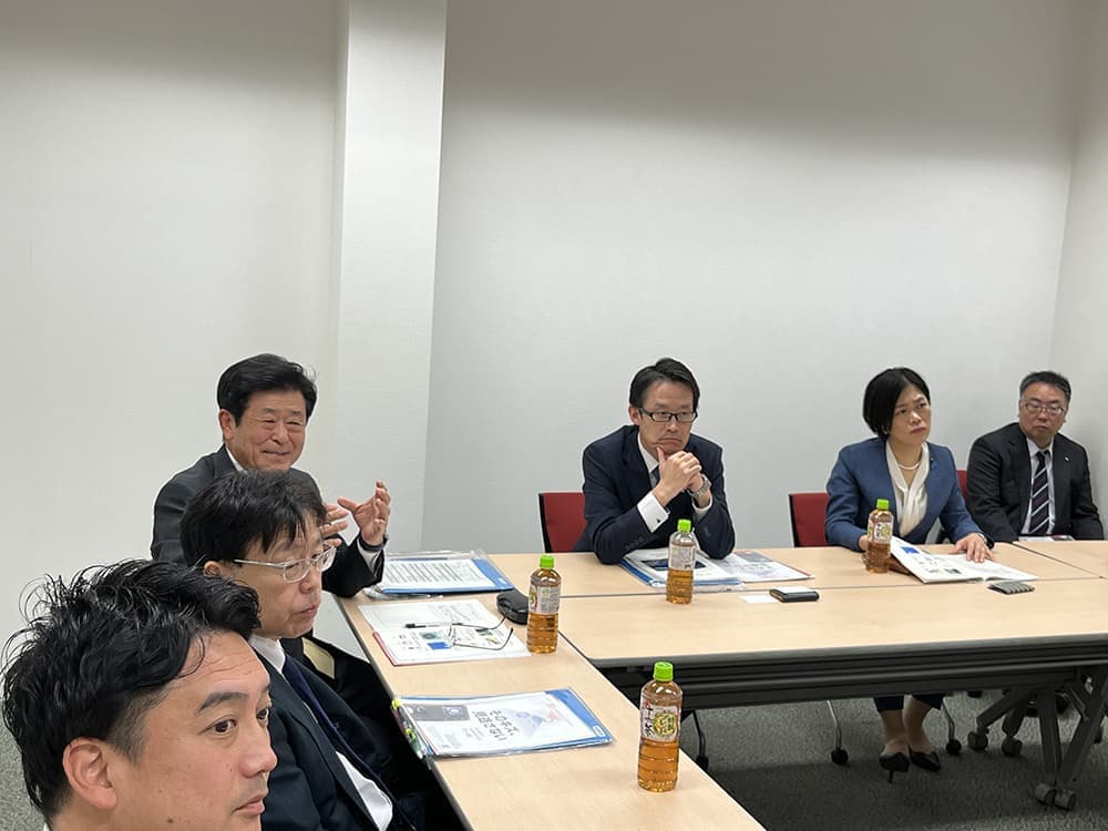 ef234f88-7ec9-49e9-936c-1abd009a8571.jpg